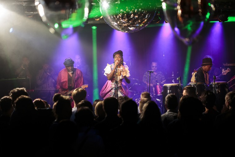 Фото Ibibio Sound Machine 