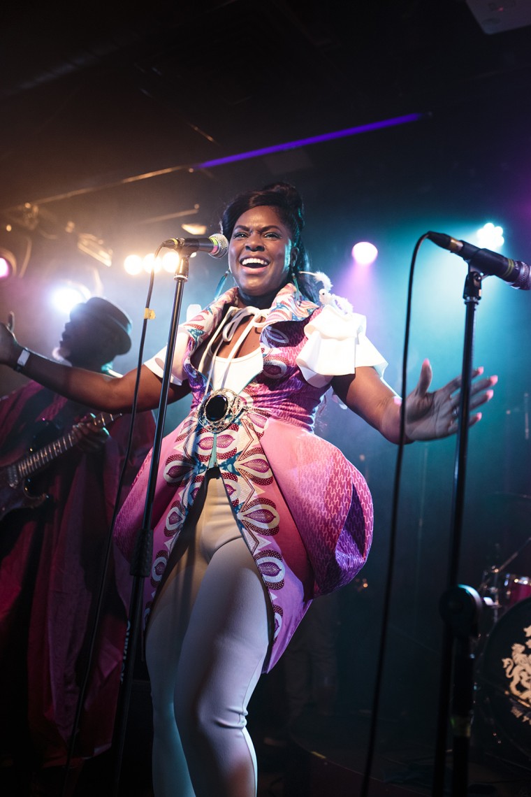 Фото Ibibio Sound Machine 