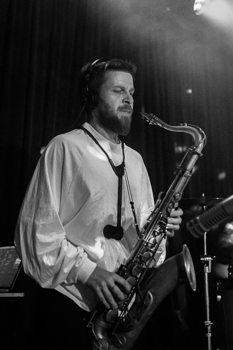 Фото Guru Groove Foundation 