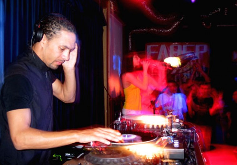 Фото RONI SIZE & MC TALI (UK) 