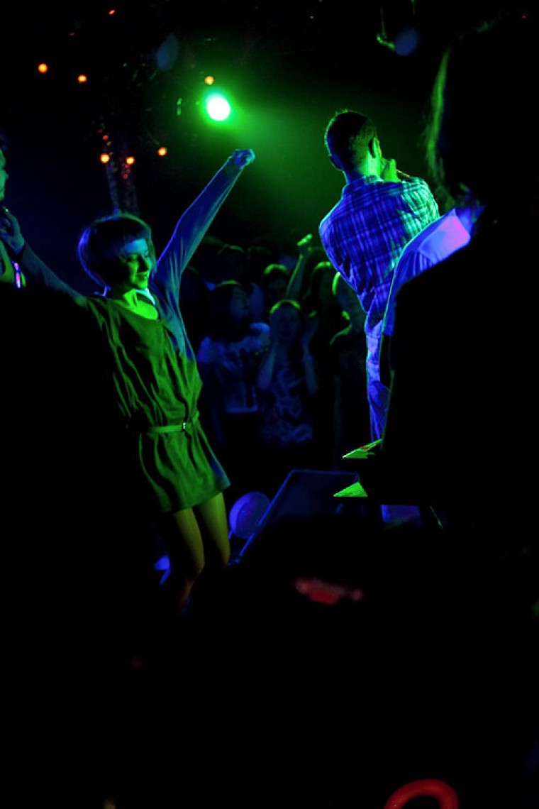 Фото BIG FAMILY HOT SEX DANCE PARTY 