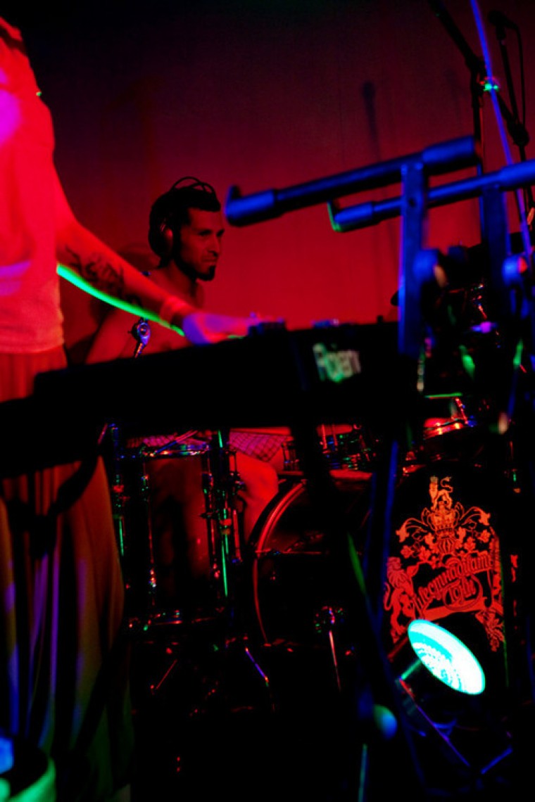Фото BIG FAMILY HOT SEX DANCE PARTY 