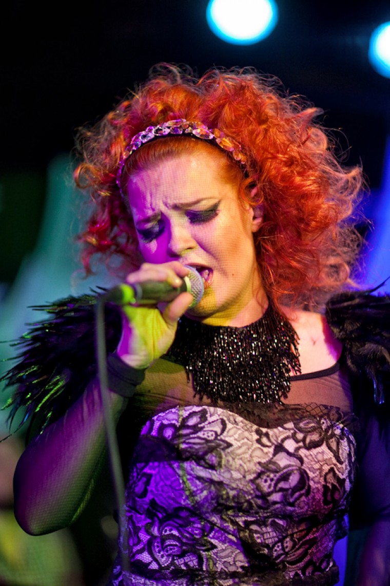 Фото GURU GROOVE FOUNDATION 