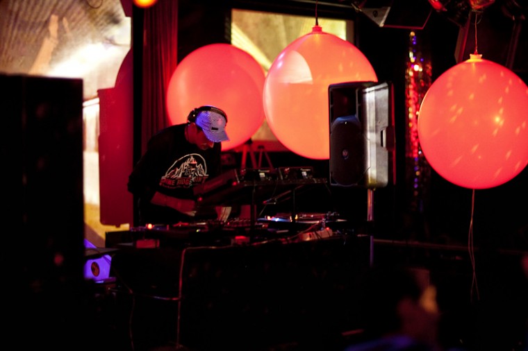 Фото Bass My Ass: Kanji Kinetic (UK) 