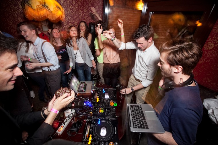 Фото Tesla Boy Afterparty на Красной веранде 