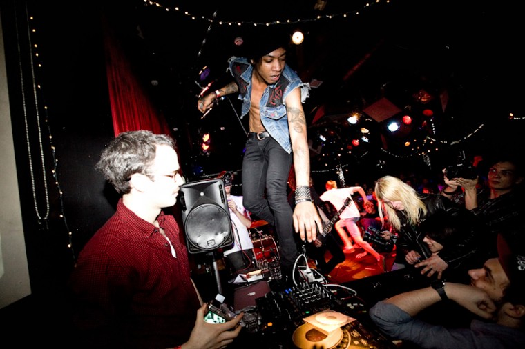 Фото Vice Xmas Party: Cerebral Ballzy (USA), Transilvanian 