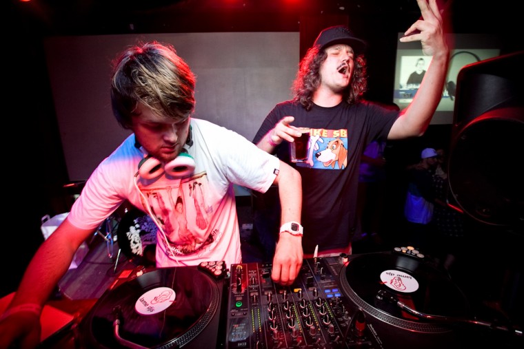 Фото Party Up! <br>Moustache Edition 