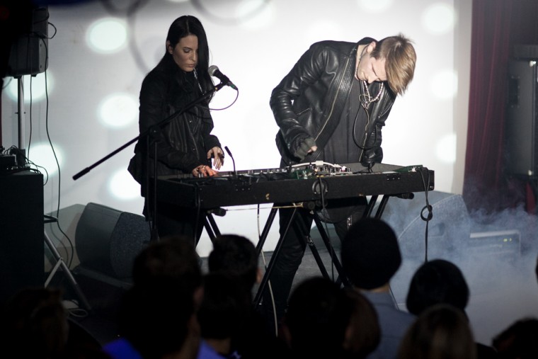 Фото Cold Cave (США) 